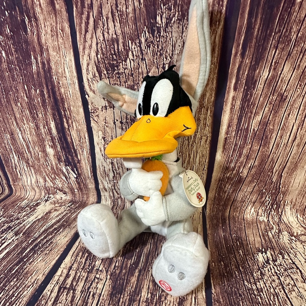 Hallmark Haaaaare's Daffy! Daffy Duck Plush - Sounds - Looney Tunes